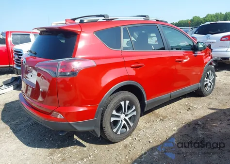 2017 Toyota Rav4 Le z USA, uszkodzony, nr VIN JTMZFREV5HJ114225